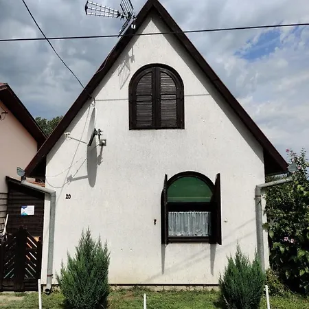 Holiday home Tobak Vendeghaz *